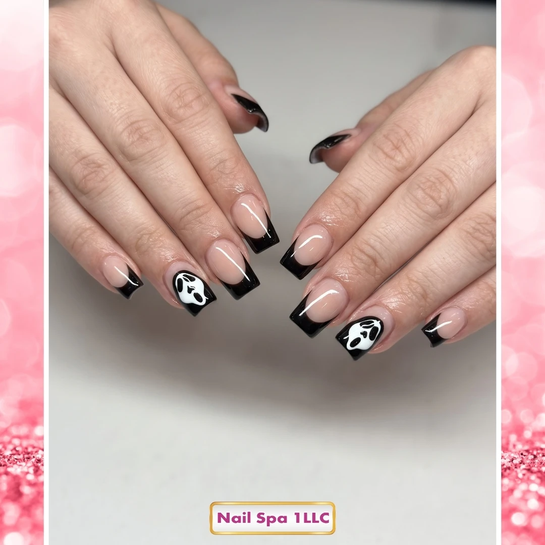 Gel nails art